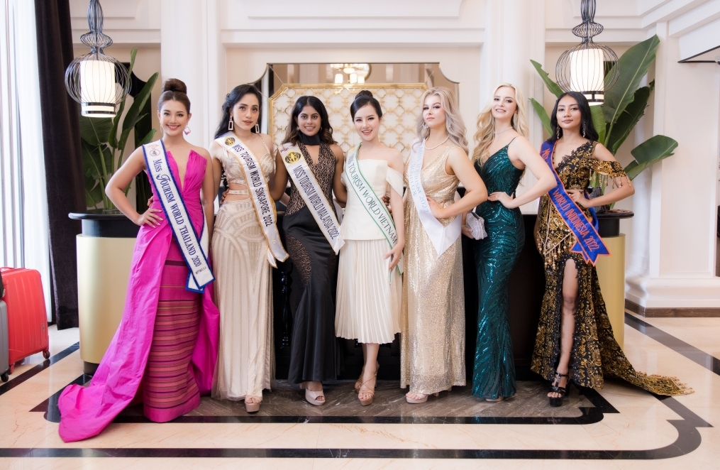 Gặp nhiều khó khăn vì visa, thí sinh dự Hoa hậu Du lịch thế giới 2022 vẫn hào hứng với hành trình qua các miền di sản