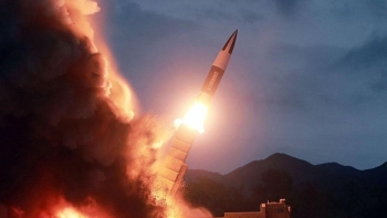 Triều Tiên tiếp tục thực hiện phóng tên lửa đạn đạo ra vùng biển phía Đông