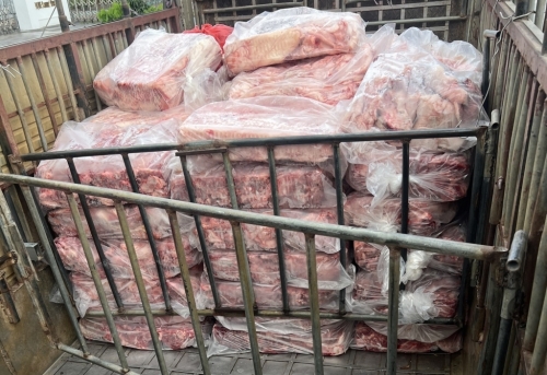 Phát hiện 600kg mỡ lợn không rõ nguồn gốc đang trên đường đi tiêu thụ