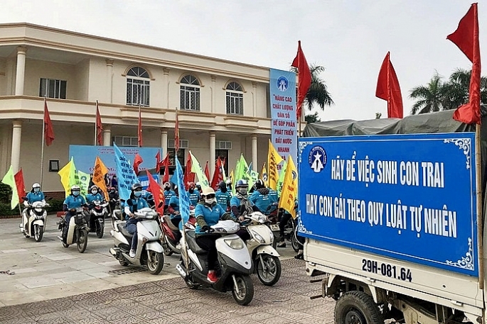 Nhiều hoạt động hưởng ứng Tháng hành động Quốc gia về dân số và ngày Dân số Việt Nam