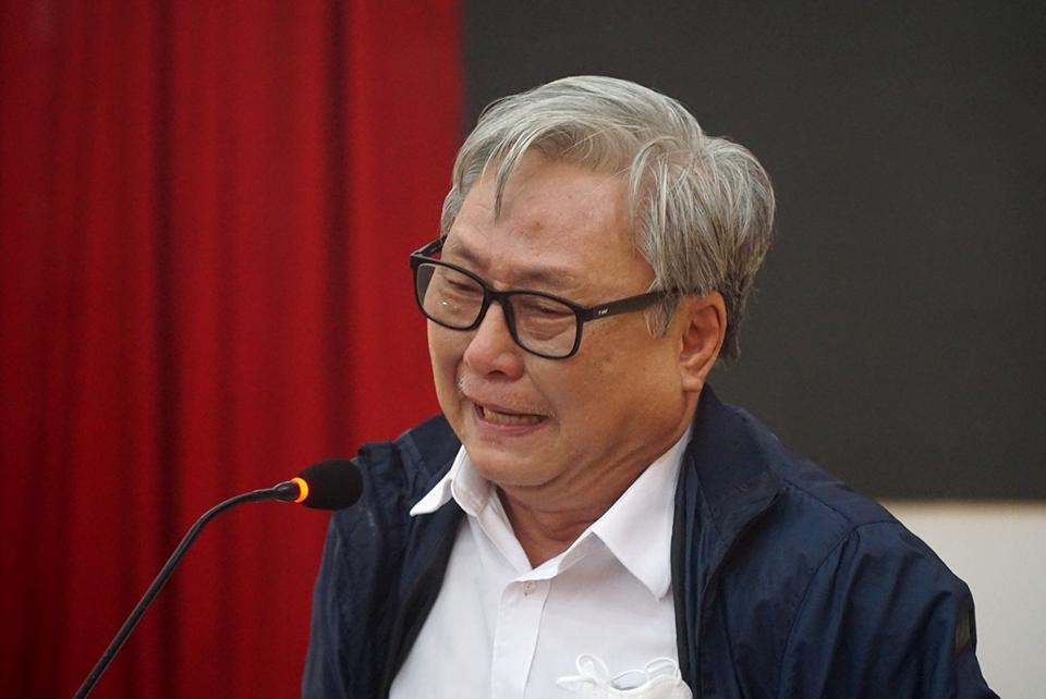 Thầy Phạm Hữu Bình xúc động khi nhắc về trường hợp học sinh bị tử vong. 