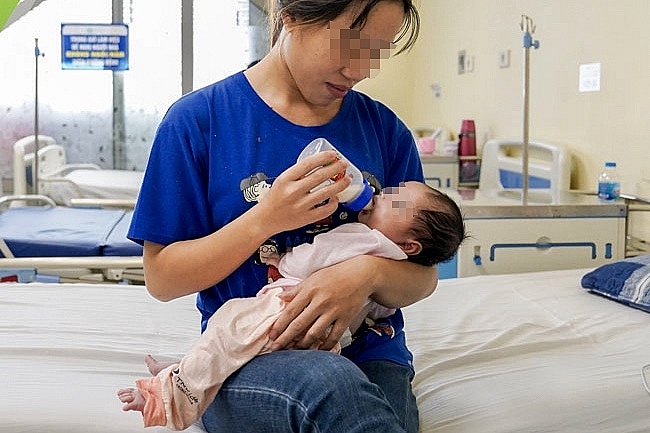 Trẻ sơ sinh nhỏ tuổi nhất được phẫu thuật tạo hình mặt tại Việt Nam