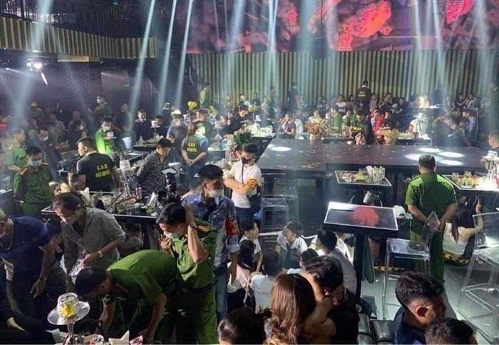  lực lượng kiểm tra vũ trường Hoàng Gia (D.O.M Club). (Ảnh: Công an TP Hải Phòng)