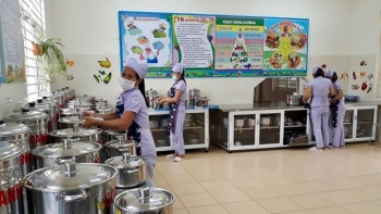 Tăng cường các biện pháp bảo đảm vệ sinh, an toàn thực phẩm trong trường học