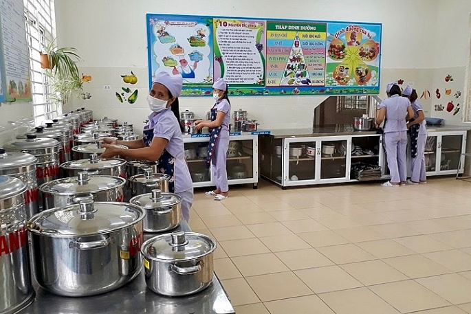 Tăng cường các biện pháp bảo đảm vệ sinh, an toàn thực phẩm trong trường học
