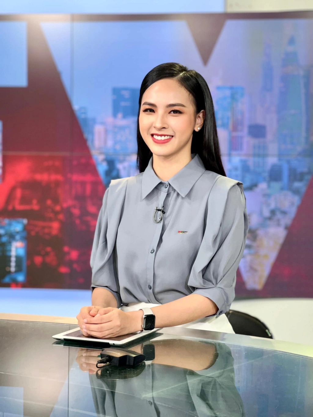 MC Việt “bắn” tiếng Anh siêu đỉnh tại Hoa hậu Du lịch quốc tế 2022