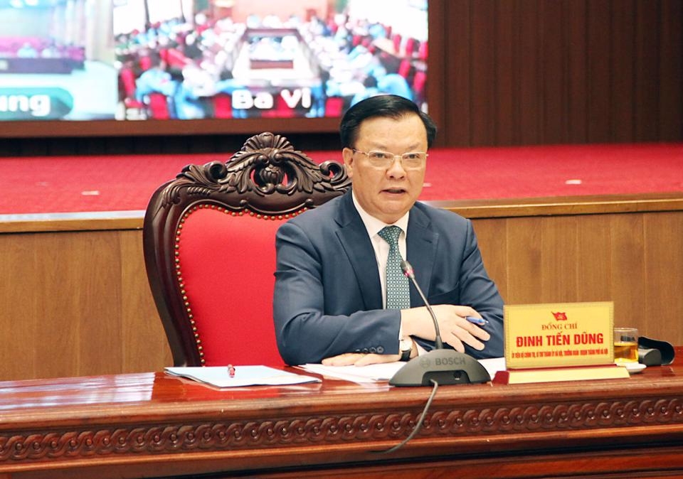 Bí thư Thành ủy Hà Nội Đinh Tiến Dũng phát biểu kết luận cuộc đối thoại.