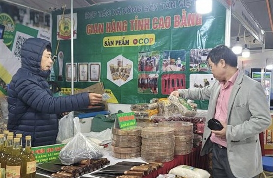 Hơn 120 gian hàng tham gia hội chợ hàng Việt Nam được người tiêu dùng yêu thích năm 2022