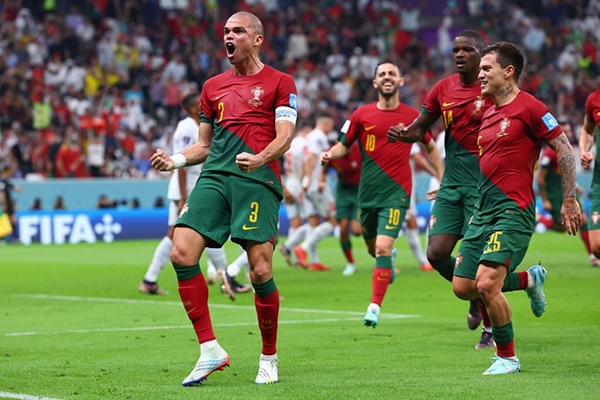 Bồ Đào Nha 6-1 Thụy Sĩ: Không Ronaldo, Selecao châu Âu mở hội