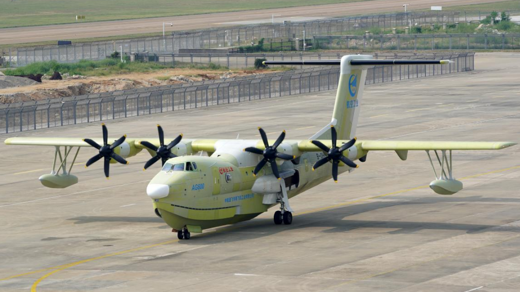 Trung Quốc bay thử nghiệm thành công thủy phi cơ dùng cho chữa cháy