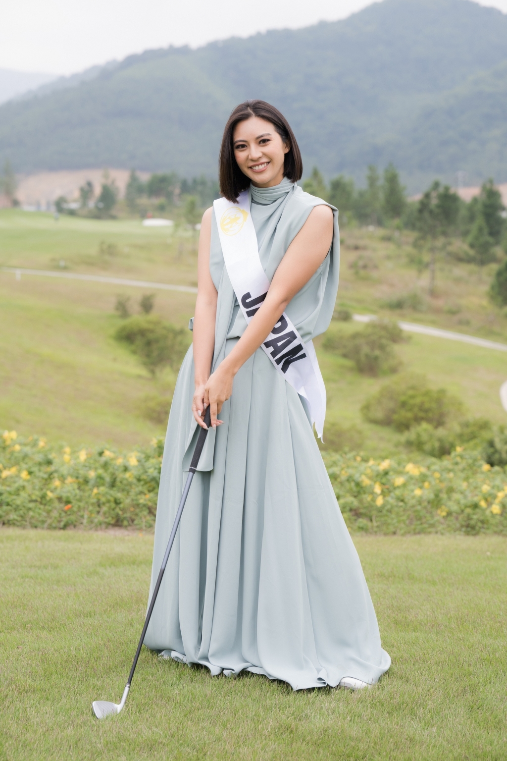 Nhan sắc xinh đẹp của tân Hoa hậu Du lịch thế giới