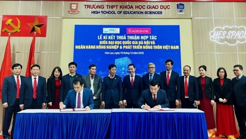 Agribank và Đại học Quốc gia Hà Nội ký kết thỏa thuận hợp tác toàn diện