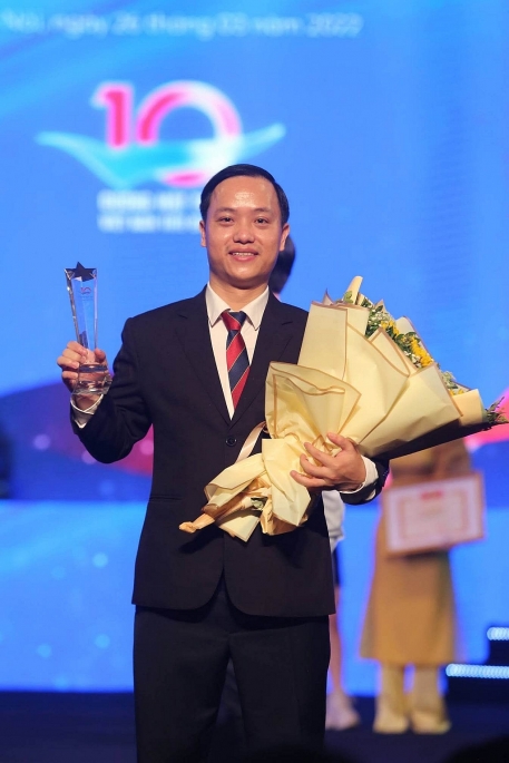 “Vua sáng chế” Hồ Xuân Vinh - Phó Giám đốc nhà máy cơ khí của Công ty TNHH Hồ Hoàn Cầu (tỉnh Nghệ An)
