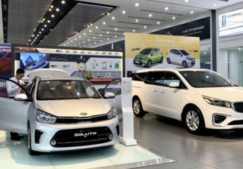 Ô tô nhập khẩu giá rẻ về Việt Nam tăng kỷ lục trong tháng 11