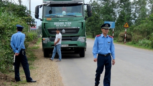 Tăng cường kiểm tra, xử lý vi phạm về tải trọng xe