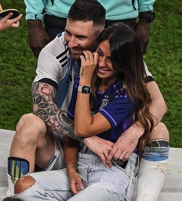 Lên đỉnh bóng đá thế giới, Messi vẫn nhớ nhiệm vụ chụp ảnh cho 