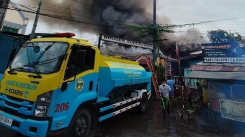 Cháy nhà dân ở Philippines, 7 người tử vong