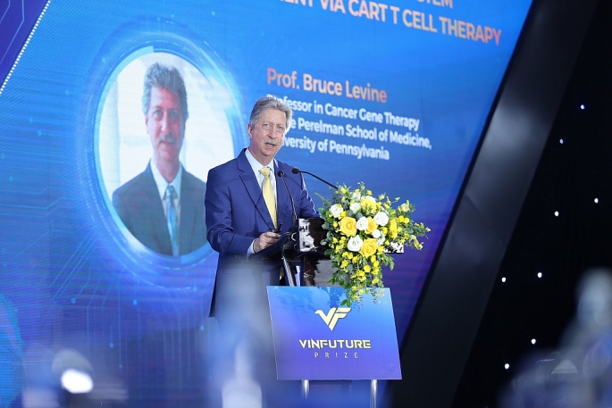 GS Bruce Levine, Đại học Pennsylvania, Hoa Kỳ tham dự tọa đàm “Khoa học vì Cuộc sống” trong khuôn khổ VinFuture 2022