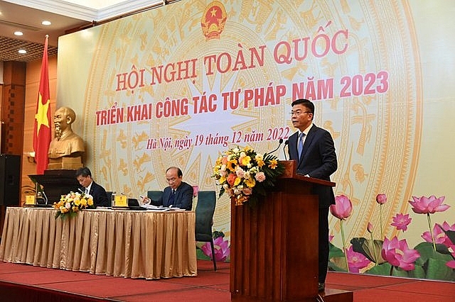 Bộ trưởng Bộ Tư pháp Lê Thành Long phát biểu tại Hội nghị toàn quốc triển khai công tác tư pháp năm 2023 - Ảnh: VGP/Lê Sơn