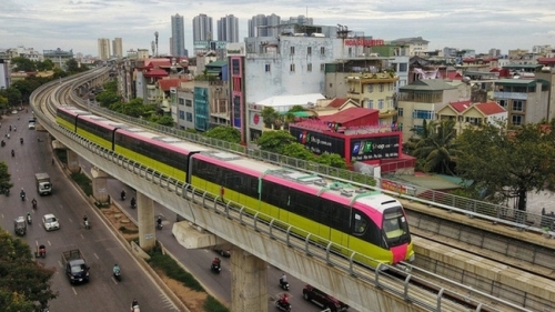 Tuyến đường sắt đô thị Metro Nhổn - ga Hà Nội hoàn thành chạy thử đoạn trên cao