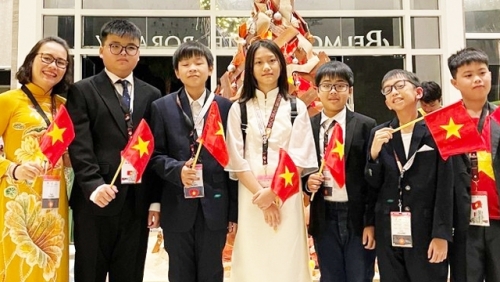 Học sinh quận Ba Đình đạt 7 huy chương cuộc thi Olympic toán và khoa học quốc tế năm 2022