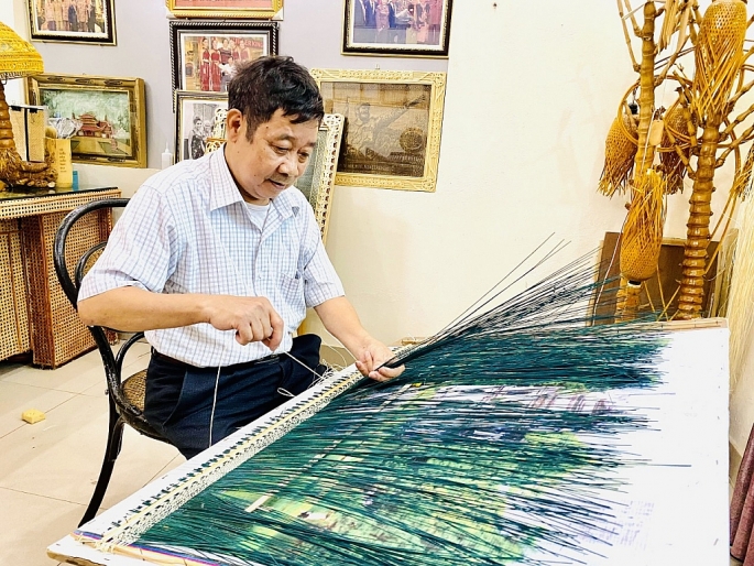 Nghệ nhân Nguyễn Văn Trung, người trọn đời giữ lửa cho làng nghề...