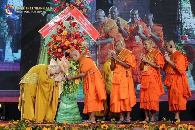 Hơn 55.000 Phật tử trong và ngoài nước về dự Đại lễ Đức Phật Thành Đạo năm 2022 tại Thiền tôn Phật Quang