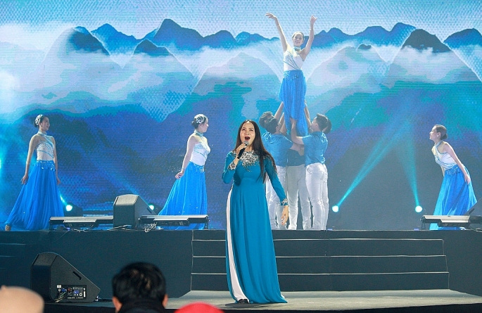 “Tự hào Việt Nam – New Year Concert 2023”: Nắm bắt cơ hội, hướng tới tương lai