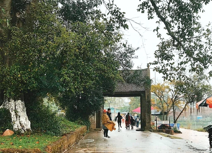 Cổng làng Mông Phụ là hình ảnh tượng trưng độc đáo của làng cổ Đường Lâm