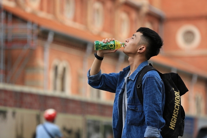 Nhiều người trẻ chọn Trà Xanh Không Độ là thức uống giải tỏa những căng thẳng, mệt mỏi trước áp lực ngày Tết.