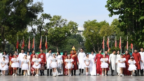 Hà Nội: Khen thưởng 27 cá nhân, tập thể có thành tích thực hiện nếp sống văn minh trong việc cưới