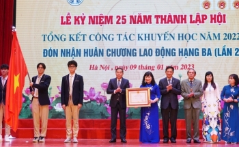 Hội Khuyến học Hà Nội được tặng thưởng Huân chương Lao động hạng Ba