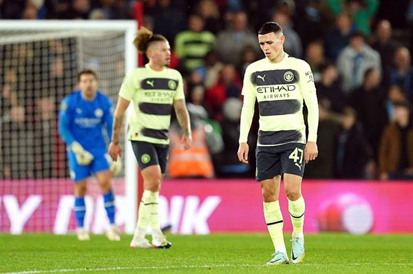 Thua sốc trước Southampton, Man City dừng bước ở Cúp Liên đoàn