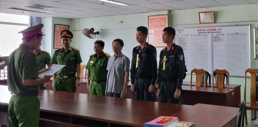 Nguyên Cục trưởng Cục đăng kiểm Việt Nam Trần Kỳ Hình bị khởi tố