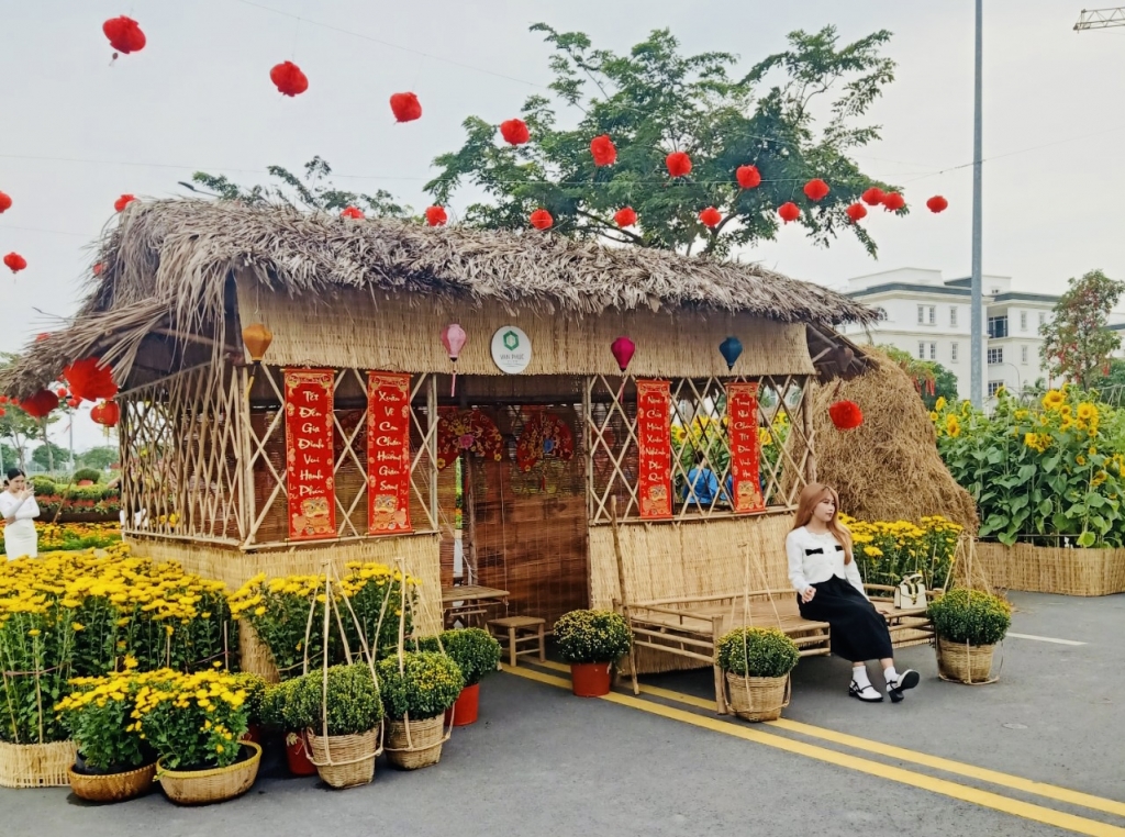 TP Hồ Chí Minh: Mở cửa đường hoa tại Van Phuc City