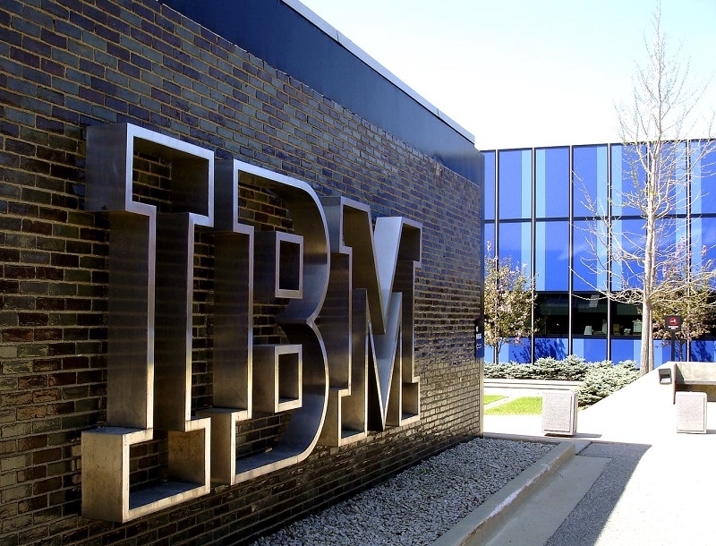 Ảnh hưởng bởi làn sóng sa thải, hãng IBM cắt giảm gần 4.000 nhân sự