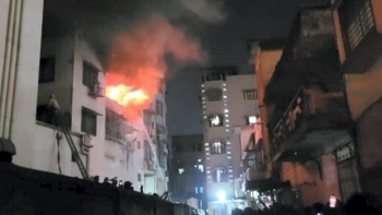 Cháy nhà cao tầng ở Ấn Độ, 14 người thiệt mạng