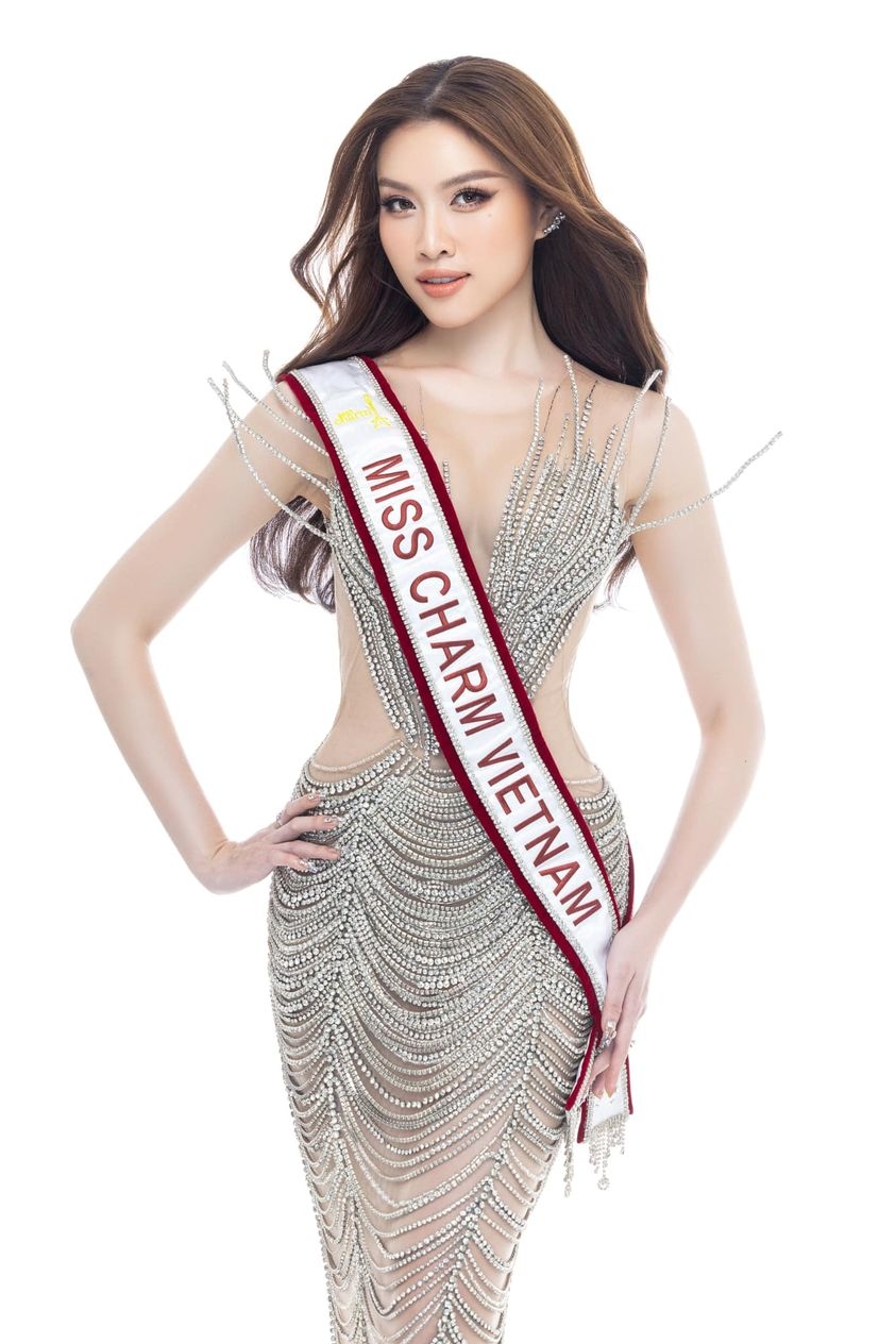 Miss Charm 2023: Thanh Thanh Huyền mặc trang phục dân tộc lấy cảm hứng từ bánh tráng