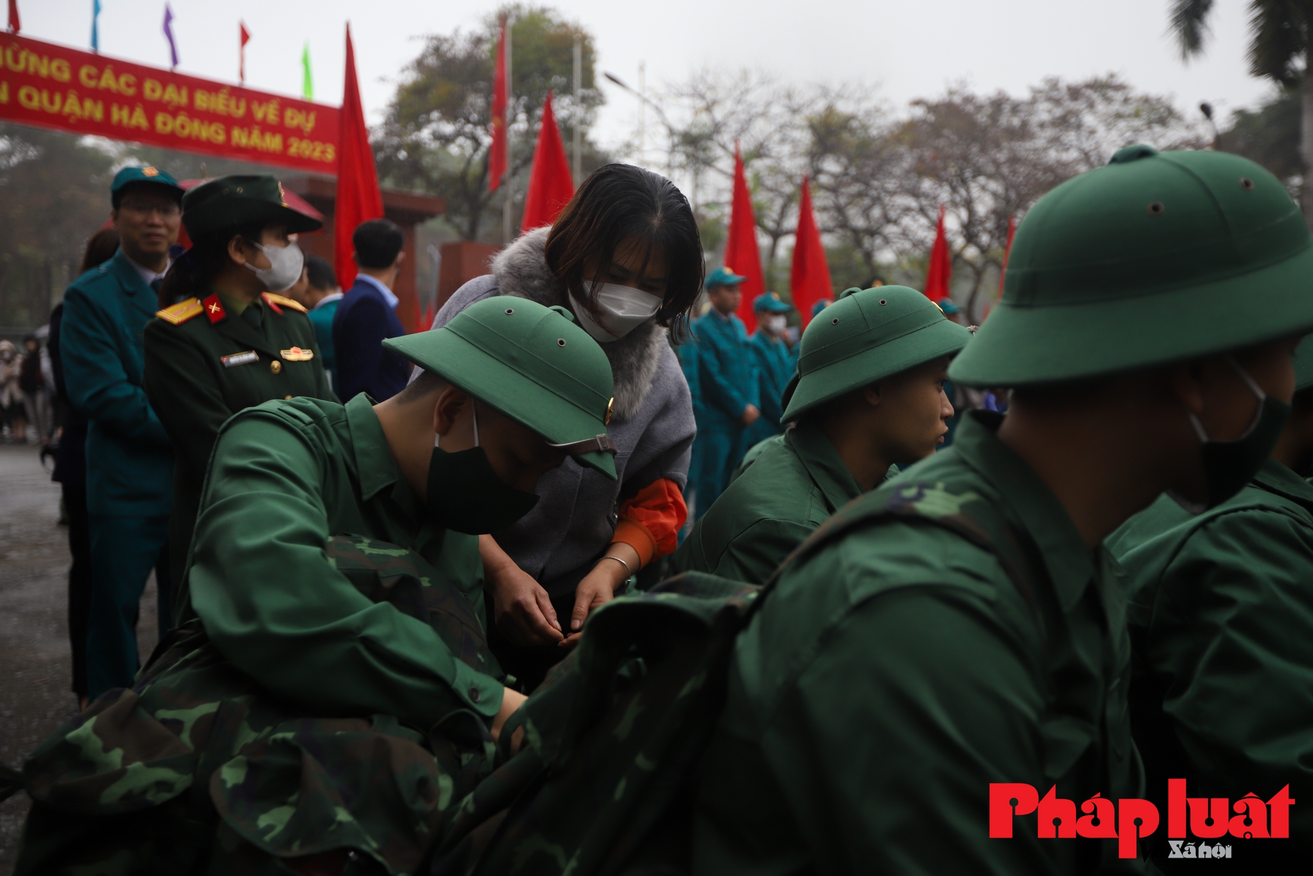 Không khí hăng hái lên đường nhập ngũ của hơn 3500 thanh niên Hà Nội