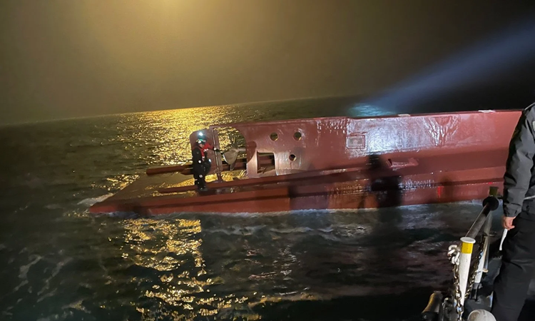 Vụ lật tàu đánh cá tại Hàn Quốc: Có 2 công dân Việt Nam mất tích