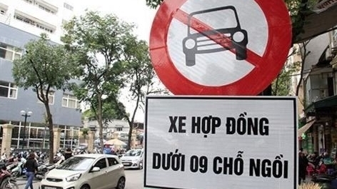 Hà Nội: Kiến nghị dỡ bỏ biển cấm taxi trên nhiều tuyến phố trung tâm