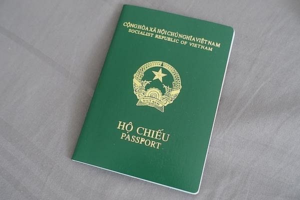 Người dân sẽ được cấp hộ chiếu thông qua giao dịch điện tử
