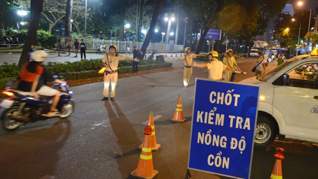 Cán bộ, công chức Hà Nội điều khiển phương tiện giao thông vi phạm nồng độ cồn sẽ bị thông báo về cơ quan công tác