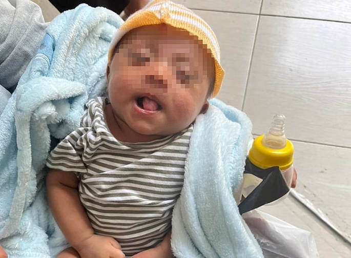 Nhẫn tâm bỏ rơi bé trai 2 tháng tuổi ở Tây Ninh