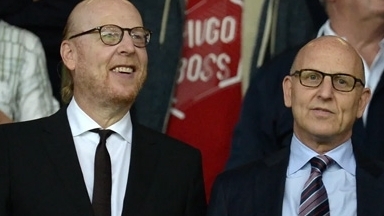 Nhà Glazer đổi ý, không chịu bán Man Utd?