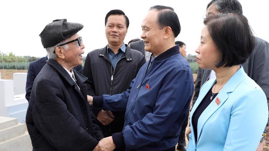 Chủ tịch HĐND TP Hà Nội Nguyễn Ngọc Tuấn khảo sát thực địa dự án đường Vành đai 4