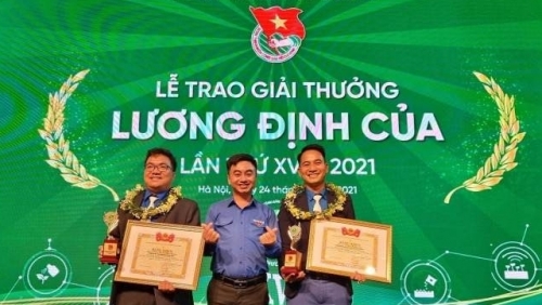 Lập thành tích “cực khủng”, chàng nông dân 8x từng du học “trời Âu” lọt top đề cử danh hiệu cao quý