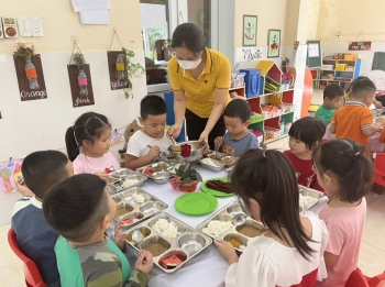 Nghệ An: Tăng cường công tác vệ sinh an toàn thực phẩm trong trường học