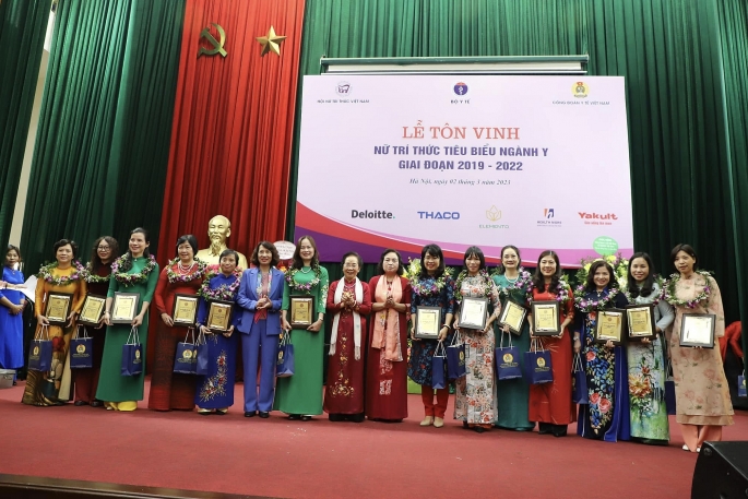 Bộ Y tế tổ chức Lễ tôn vinh 51 nữ trí thức tiêu biểu ngành y giai đoạn 2019 – 2022