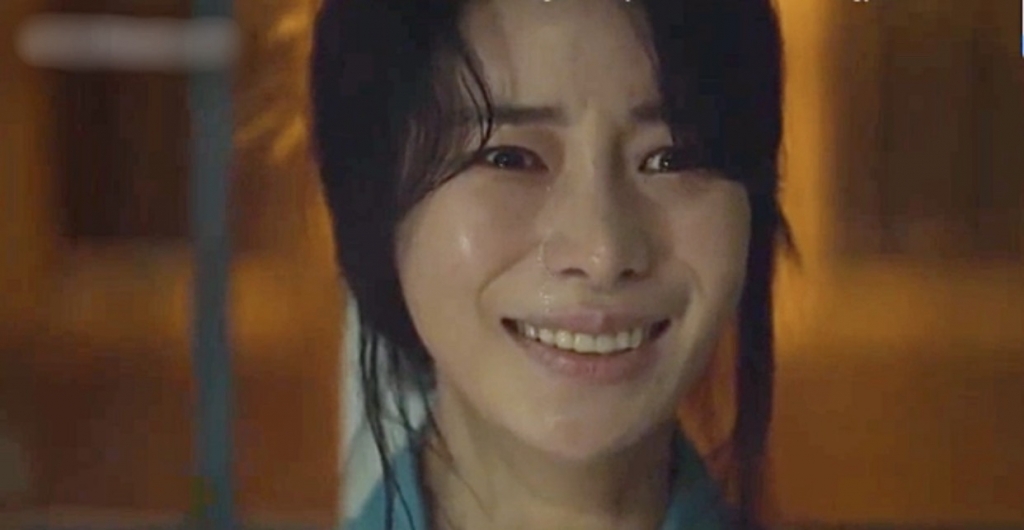 Thua "sấp mặt" trước Song Hye Kyo trong The Glory 2 nhưng "ác nữ" Yeon Jin lại thắng áp đảo điều này